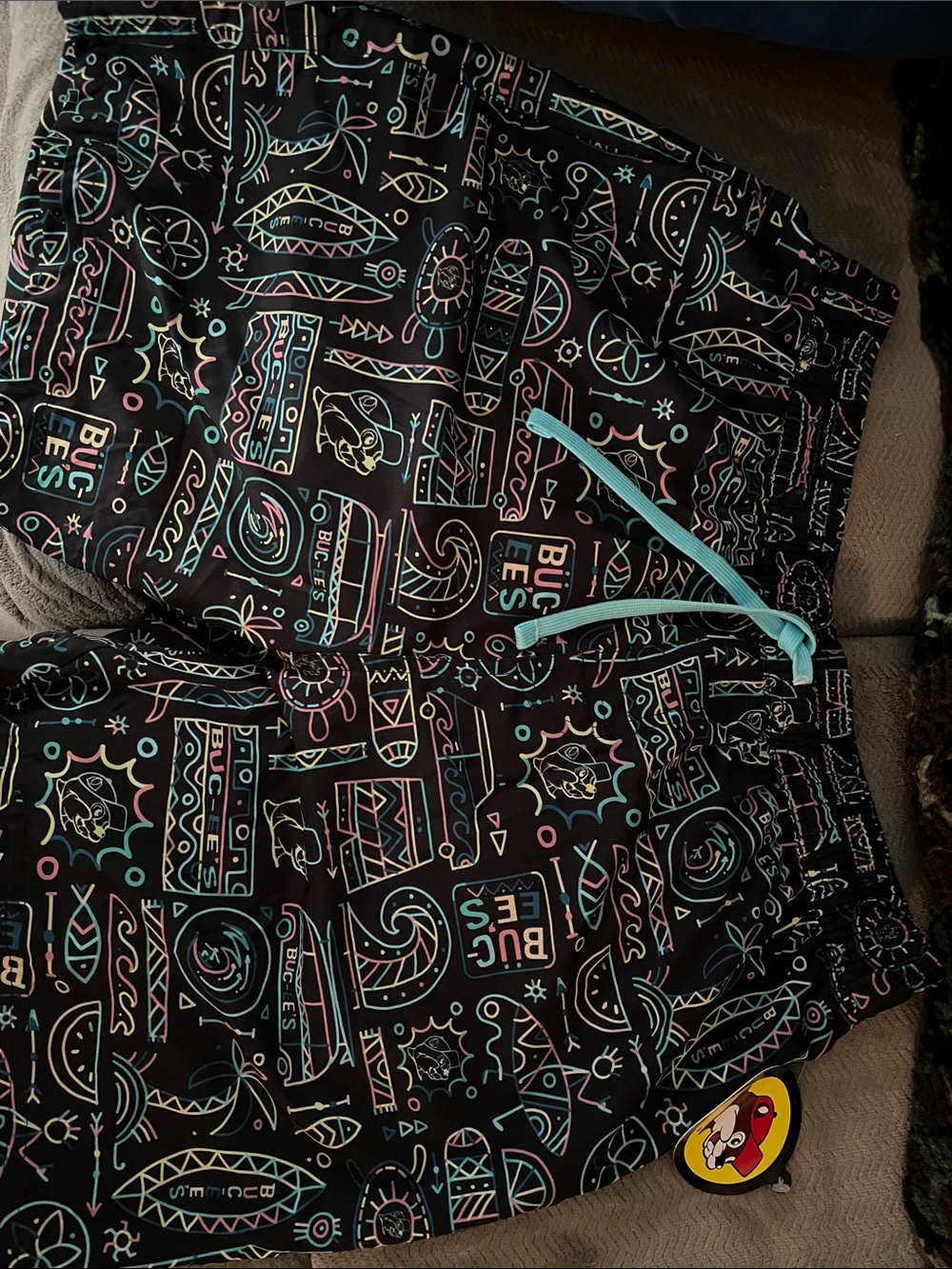 Buc-ee's Mens Black Patterned Swim Trunks with Teal Drawstring